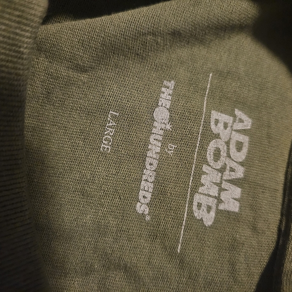 MENS ADAM BOMB GREEN SHORT SLEEVE TEE SHIRT. "THE HUNDREDS ". SIZE LARGE. NWOT - Picture 3 of 4